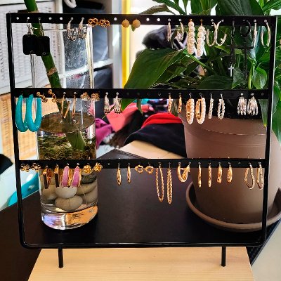 Bisutería y complementos de segunda mano